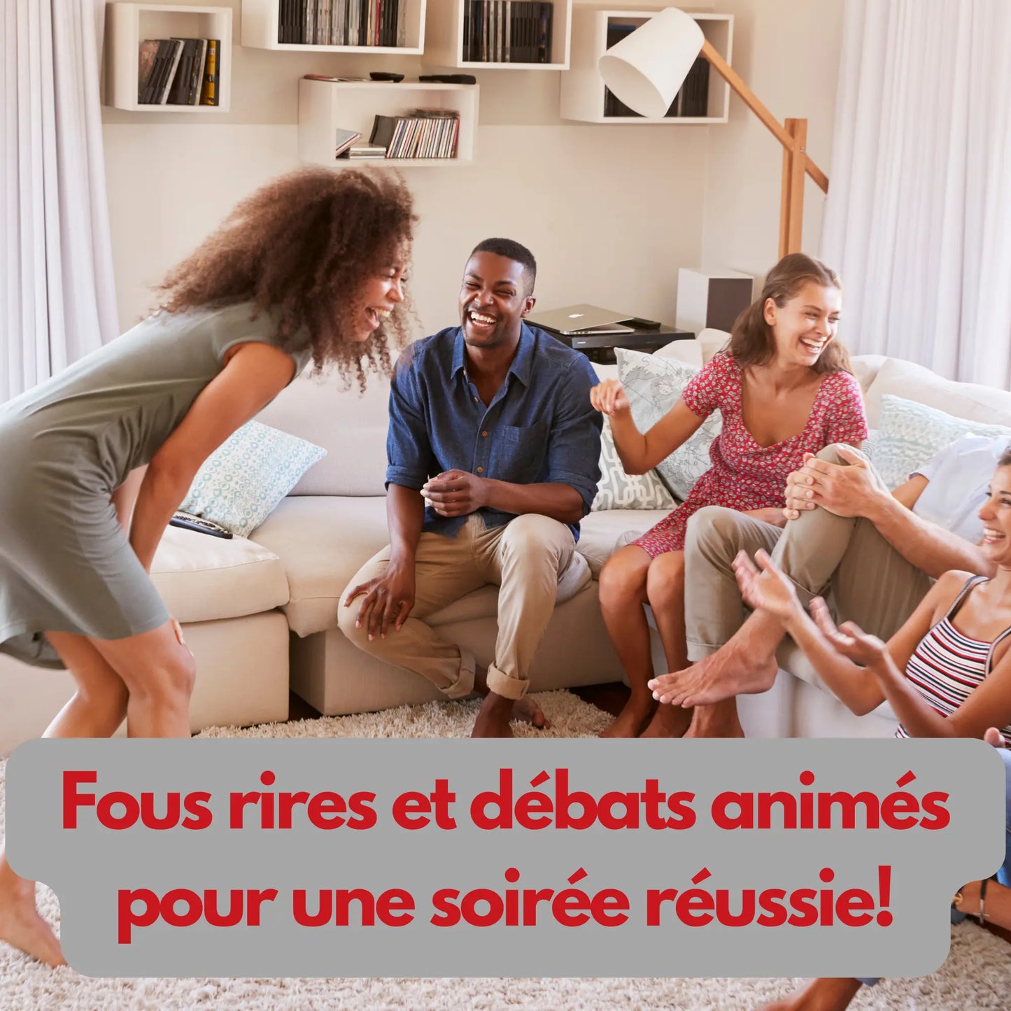 Des amis heureux en train de jouer